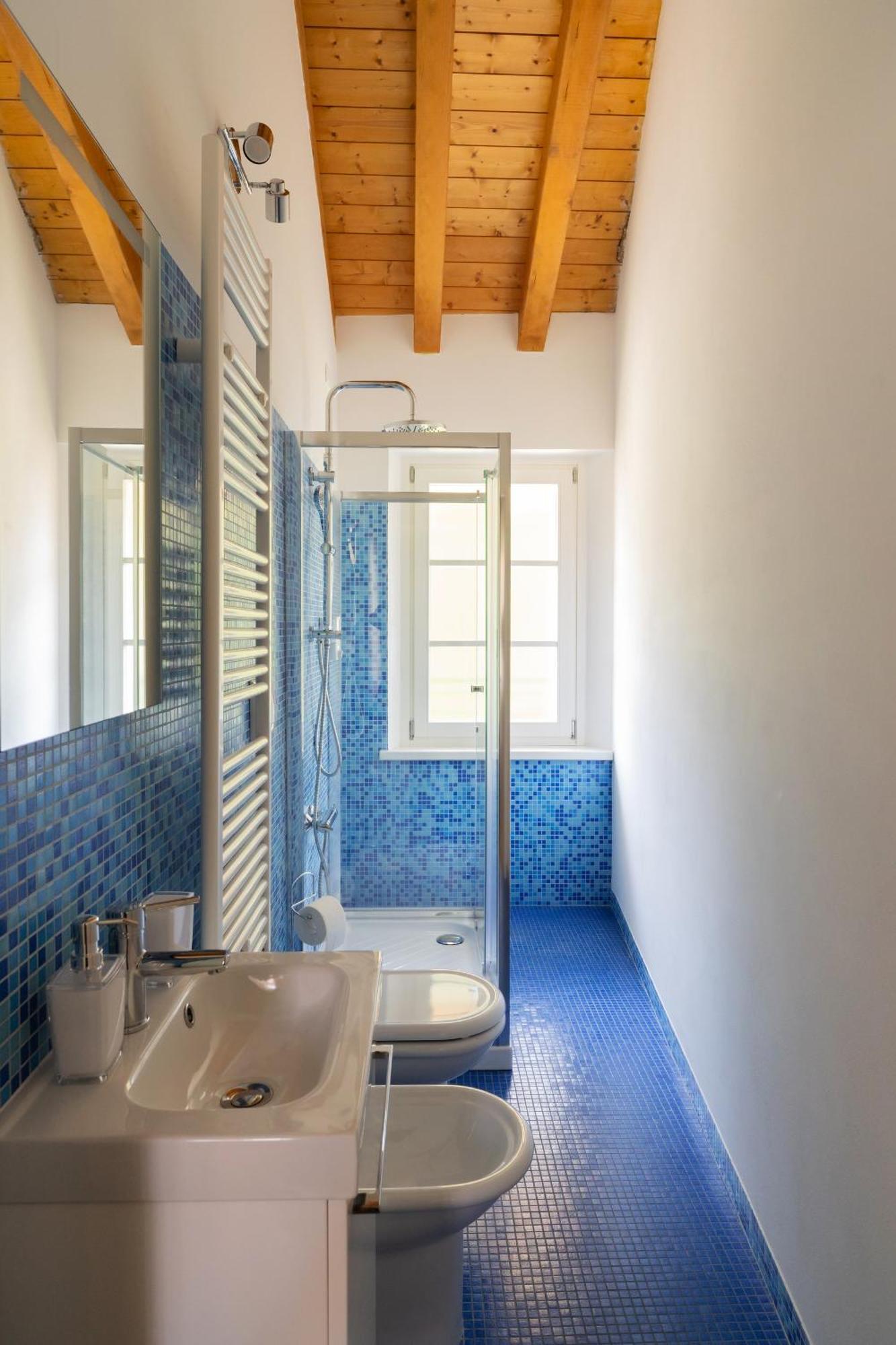Double Private Parking, 2 Bedrooms & 2 Bathrooms - Elegant Apartment In Old Town Udine Eksteriør billede